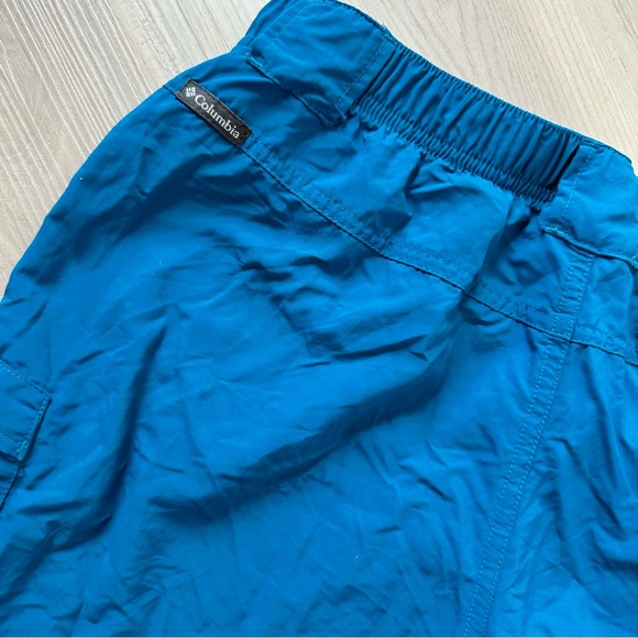 Columbia Women’s teal Nylon Athletic Shorts size Medium - Picture 3 of 5